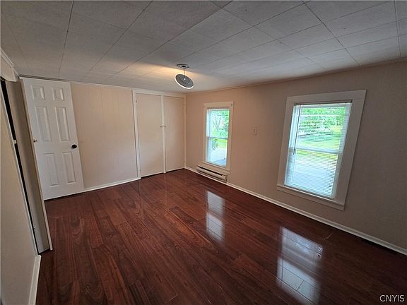 3rd image of 37 W Oneida St
