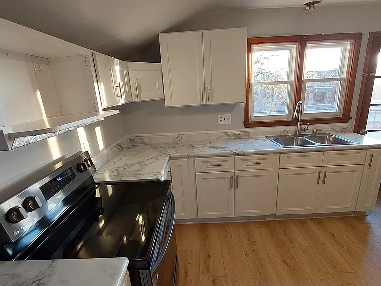 119 E Van Beck Ave #A — Photo 6