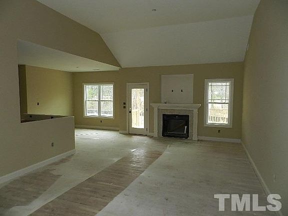 2nd image of 127 Breadnut Dr