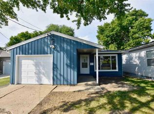 515 E Seneca Pl, Peoria, IL