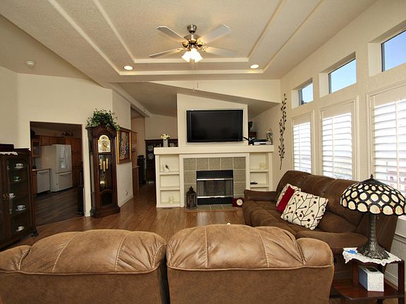 5th image of 35 Pepperwood Way #35