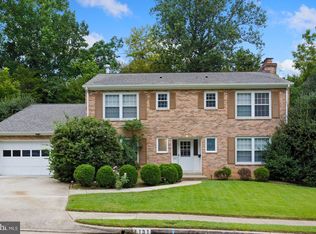 4131 27th St N, Arlington, VA 22207