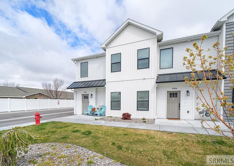 1st image of 2882 Sunburst Dr