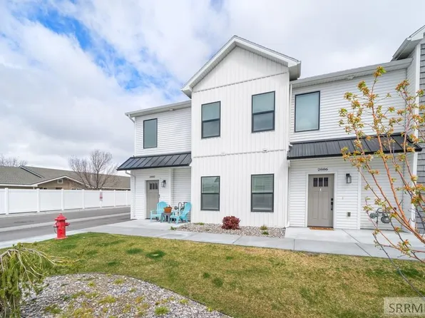 2882 Sunburst Dr, Ammon, ID 83406