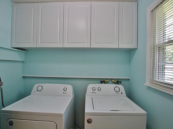 2nd image of 2916 Ashley Ave