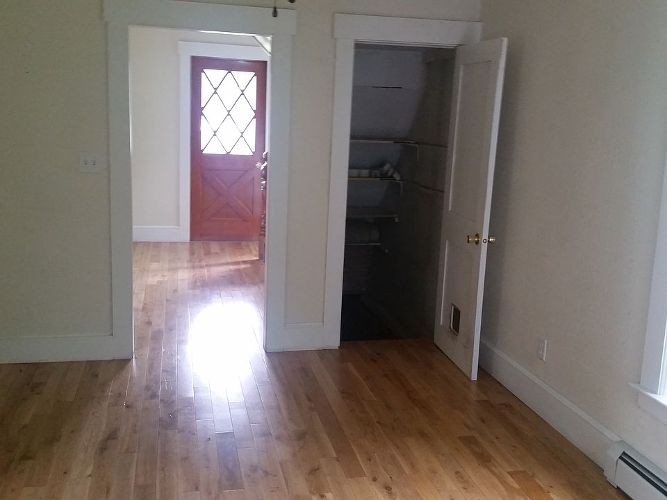 1st image of 5 Smith Pl