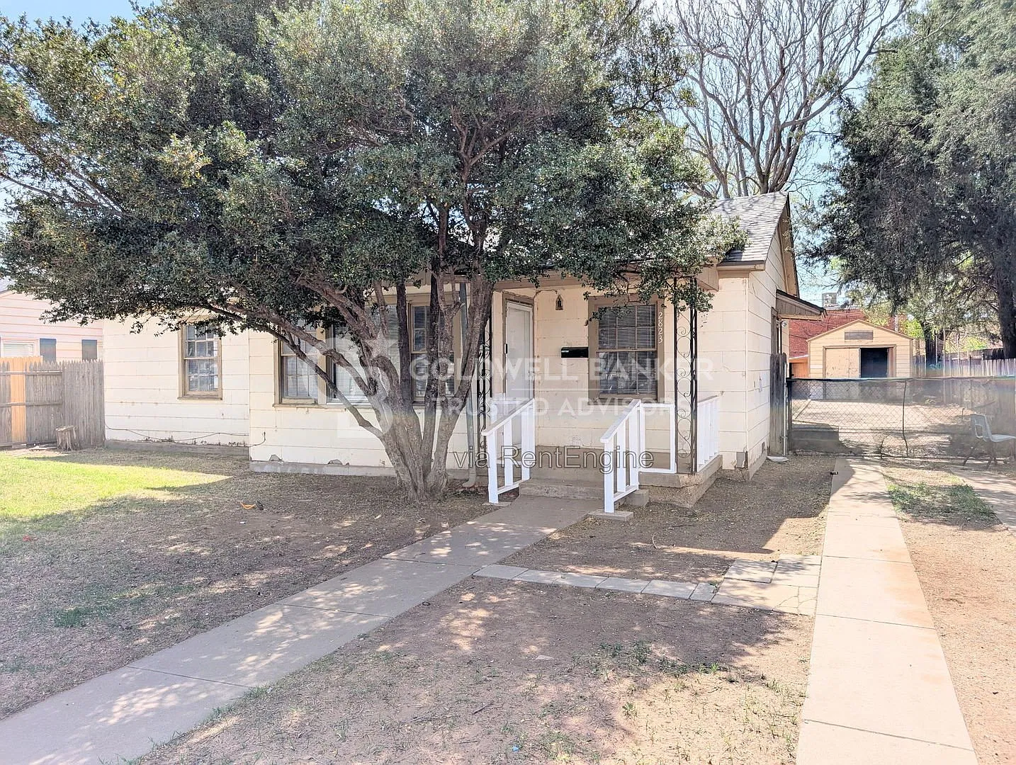 3 bed, 1.0 bath, 1105 sqft, $825 — Photo 1
