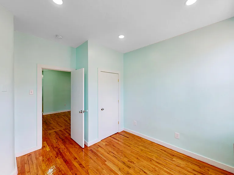1570 Eastern Pkwy #1 — Photo 12