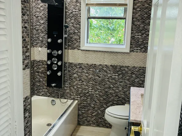 225 Mcadoo Avenue image 13 of 21