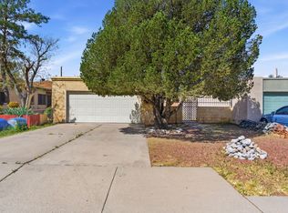 609 Alvarado Dr SE, Albuquerque, NM 87108