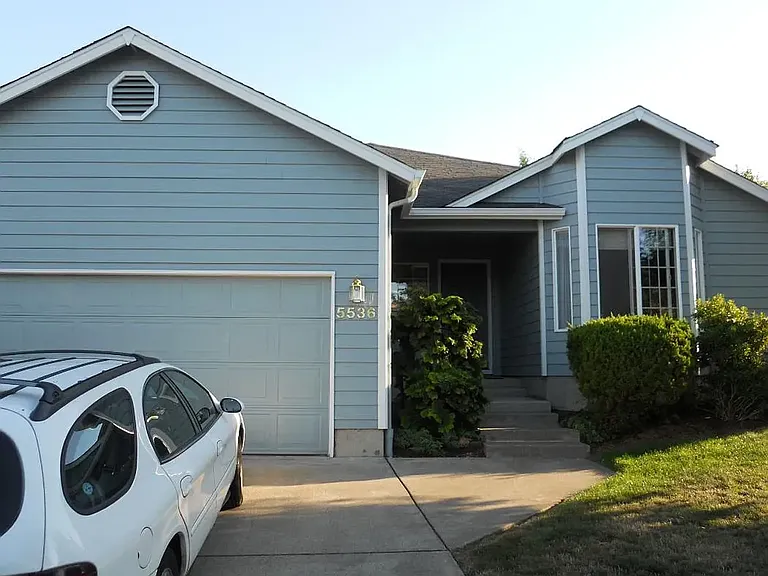 5536 SW Windflower Dr — Photo 1