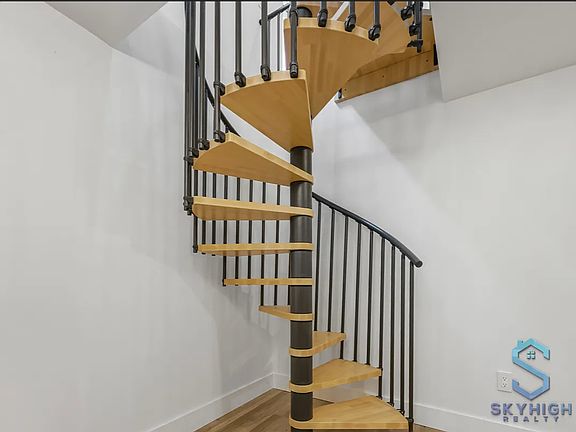 4th image of 16 Howard Ave #1AL