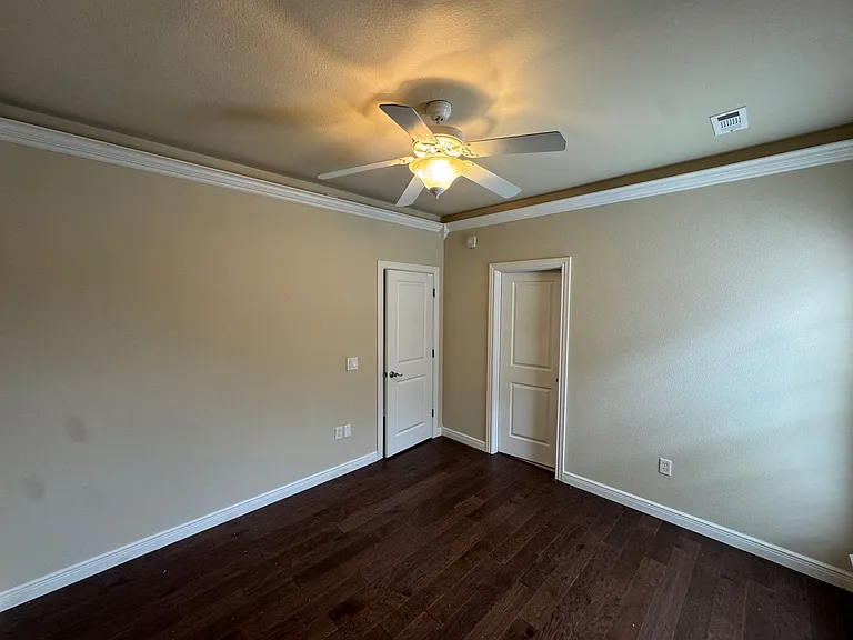 407 Lyndal Ln — Photo 35