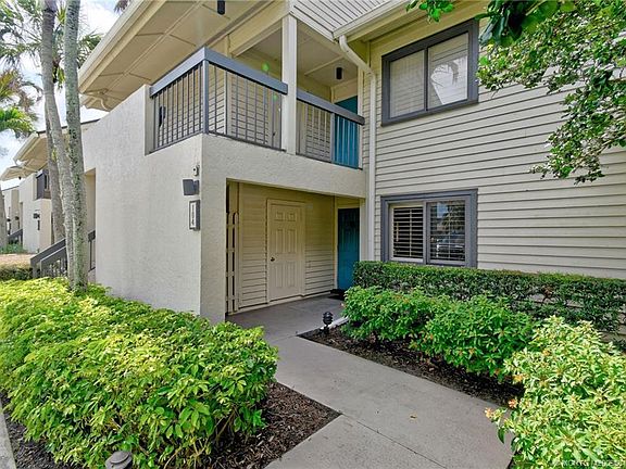 3rd image of 5152 SE Club Way APT 104