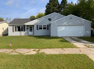 304 W Avenue D, Newberry, MI 49868