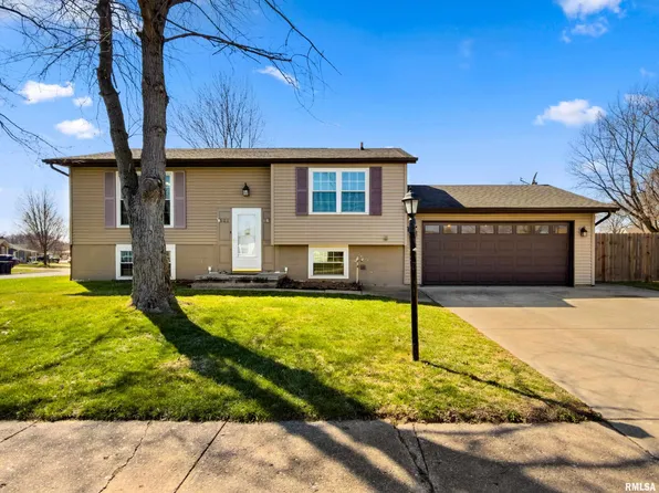 501 Pontiac Rd, Marquette Heights, IL 61554