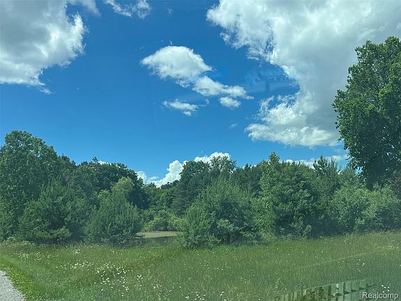 2nd image of 5015 Capac Rd