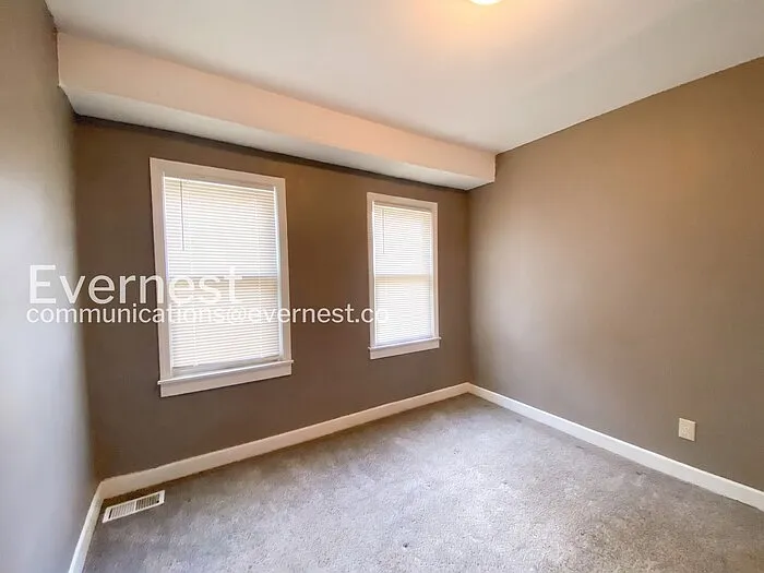 3017 E 51st St — Photo 12