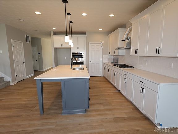 6th image of this home