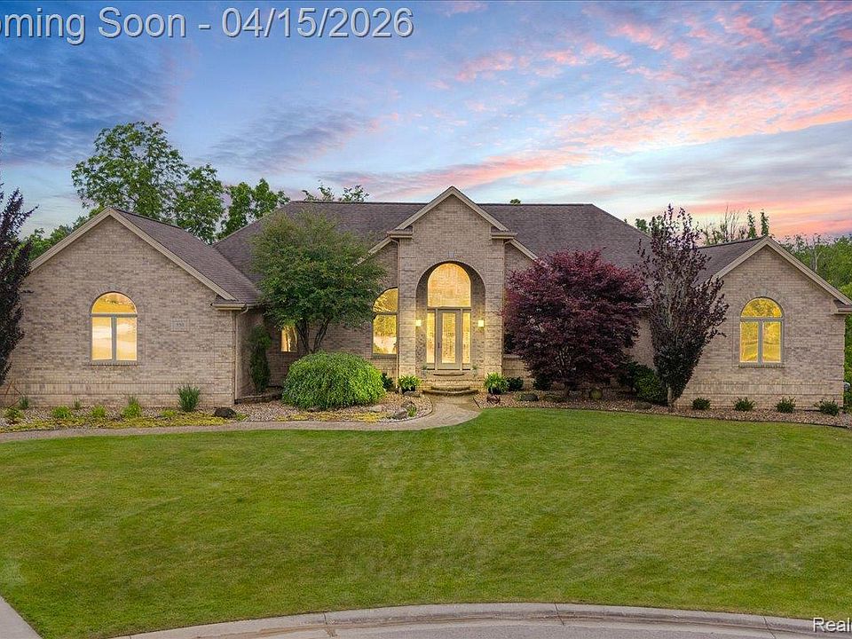 1st image of 550 Kings Fairway Ct
