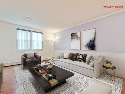 570 Broadway #A4, Lynbrook, NY, 11563