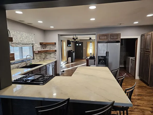 85 Austin Ave, Wilkes Barre, PA 18705