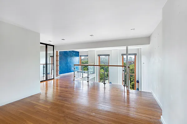 Rented by Compass | media 6