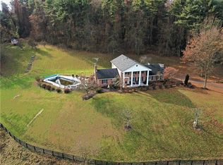 48 Johns Hill Rd, Washington, PA 15301