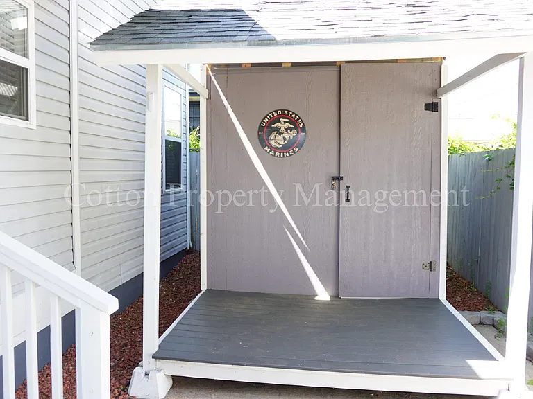 605 Harnett St — Photo 16