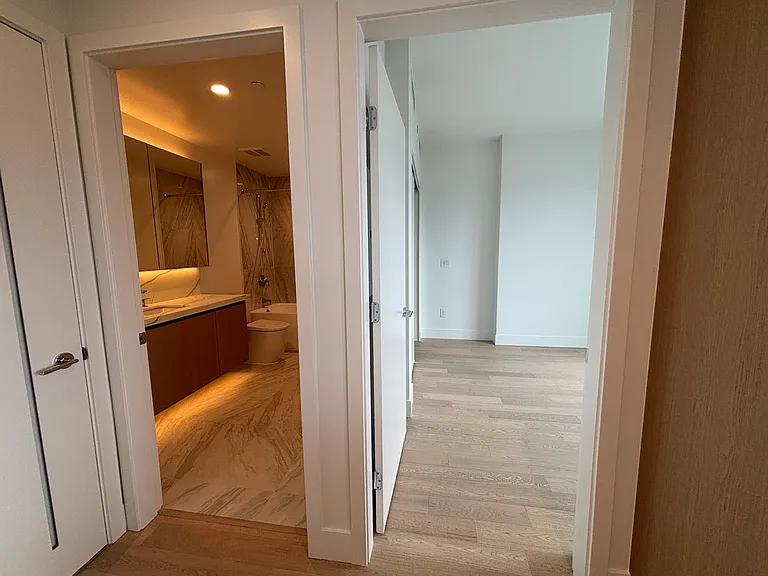 1475 Foster St #1803 — Photo 9