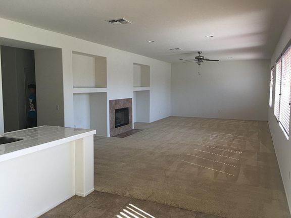 3rd image of 15071 Zircon Dr
