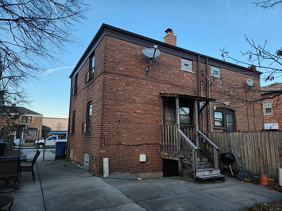 3rd image of 5135 W 63rd Pl