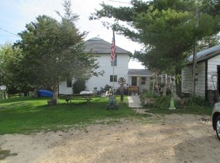 N3666 Overgaard Rd, Elroy, WI 53929