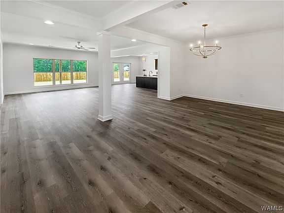 3rd image of 13894 Margaret Way