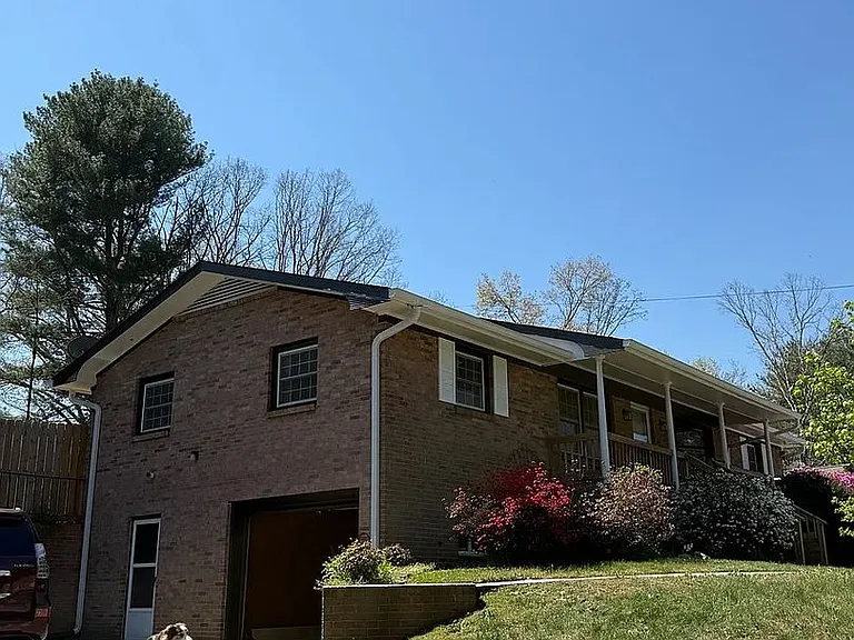 5 Powers Dr — Photo 1