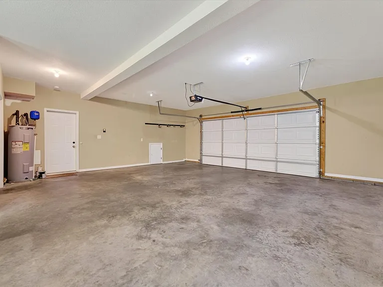 3702 Windmill Ct — Photo 35