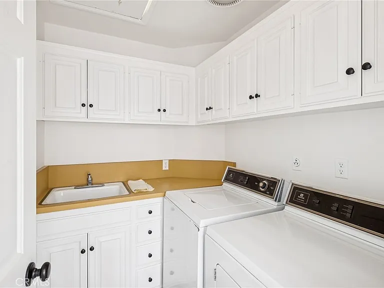 1214 E Balboa Blvd — Photo 13