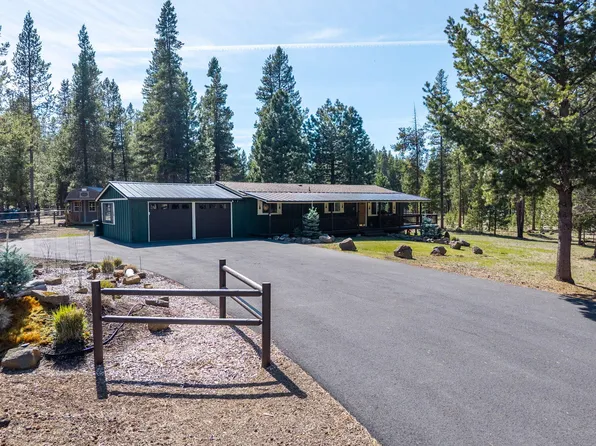 15003 River Loop Dr E, Bend, OR 97707
