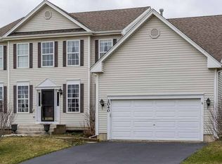 2040 Morningview Dr, Hoffman Estates, IL 60192