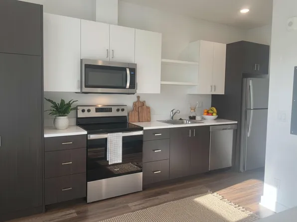 JC0629 - North Louie Apartments, 7424 N Saint Louis Ave #104, Portland, OR 97203
