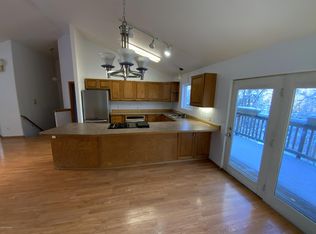 17539 S Juanita Loop, Eagle River, AK 99577