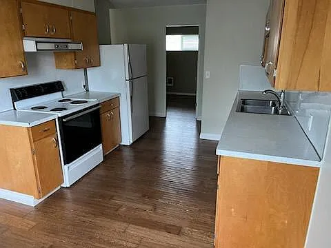 614 Reed Ln — Photo 7