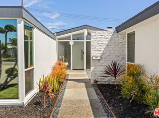 6646 S Bedford Ave, Los Angeles, CA 90056