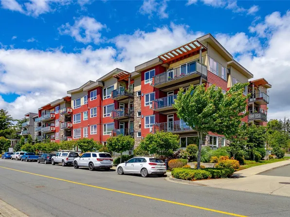 300 Belmont Rd #304, Colwood, BC V9C 1B1
