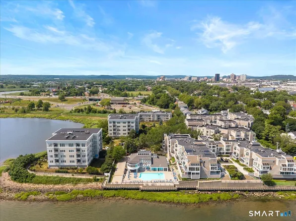 13 Harbour Close #13, New Haven, CT 06519