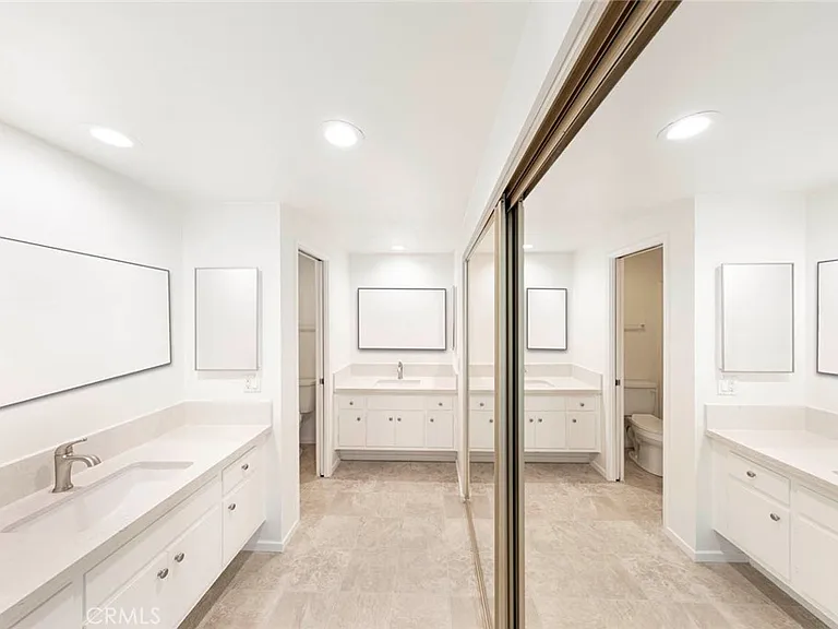 308 E Avenida Cordoba — Photo 19