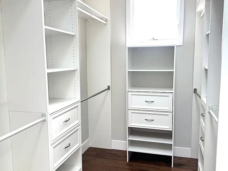 1372 University Ave — Photo 15