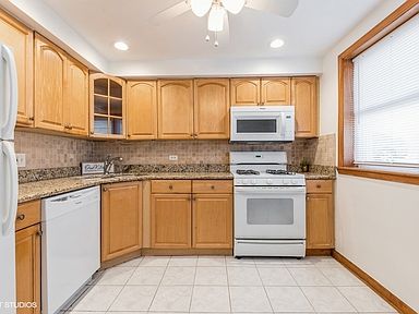 10146 Hartford Ct APT 1B, Schiller Park, IL 60176 | Zillow