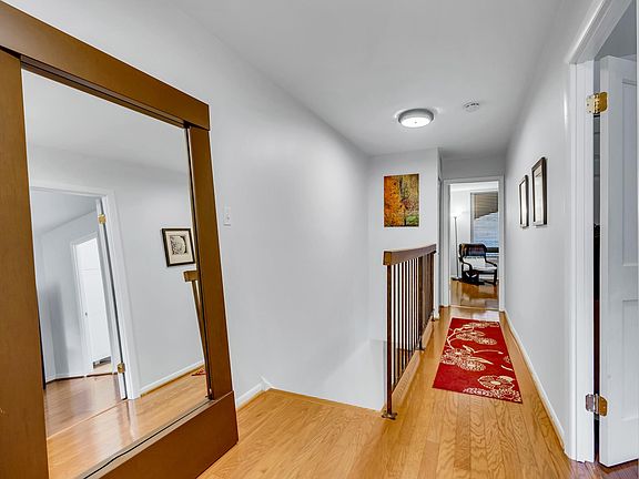 3rd image of 1617 S Hayes St #1