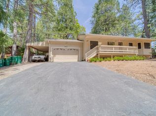 5021 Rainbow Trl, Pollock Pines, CA 95726